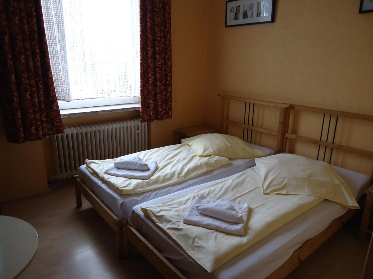 Hotel Schaum Dusseldorf Room photo